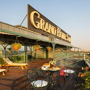 Otel Grand *****
