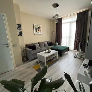 verificați disponibilitatea
